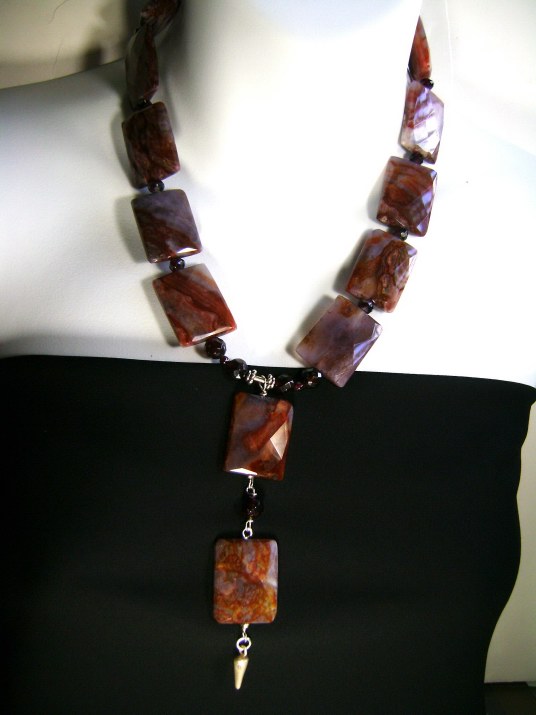 Manchurian agate necklace